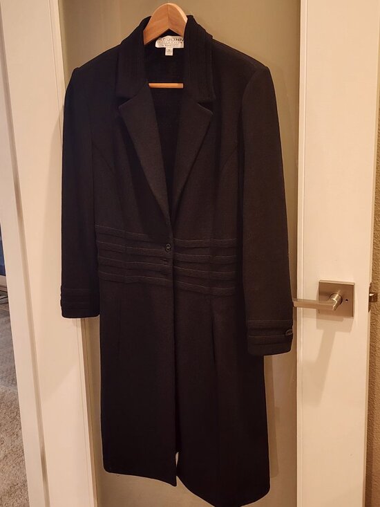 St. John Collection Jackets & Blazers - Excellent!!| US 10| ST JOHN: Mid-length Lightweight Fit&Flare Blazer Coat